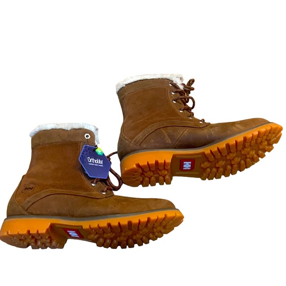 Helly Hansen Shoes - New Helly Hansen Ladies Size 7 winter boots